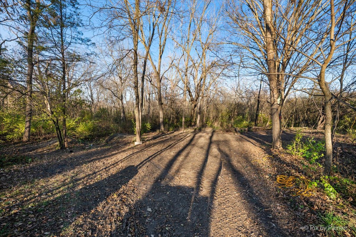 28524 W Main Street, Barrington, IL 60010