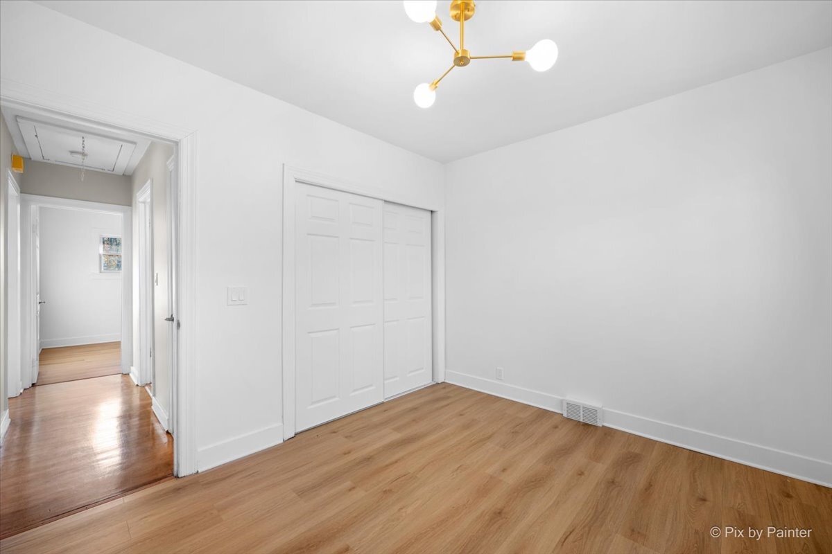 28524 W Main Street, Barrington, IL 60010