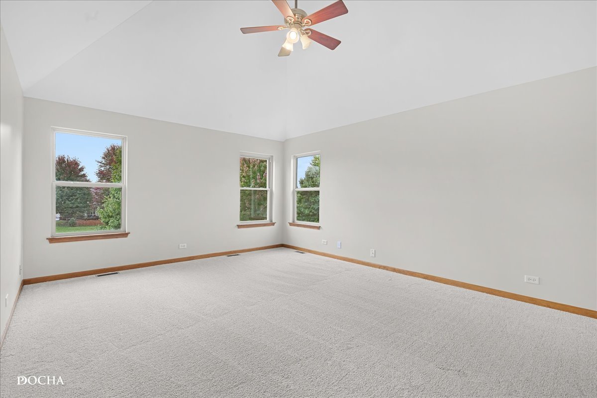 842 Heartland Drive, Yorkville, IL 60560