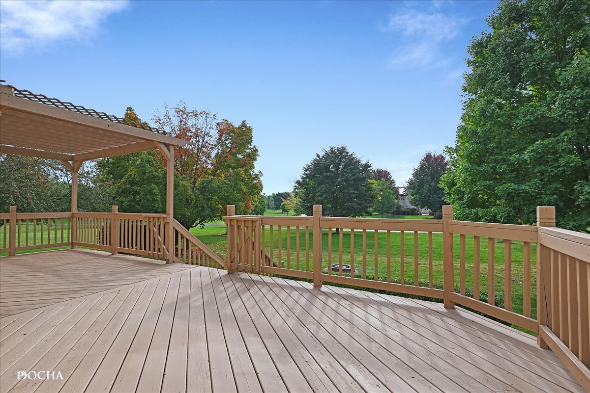 842 Heartland Drive, Yorkville, IL 60560