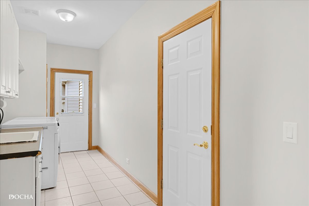 842 Heartland Drive, Yorkville, IL 60560