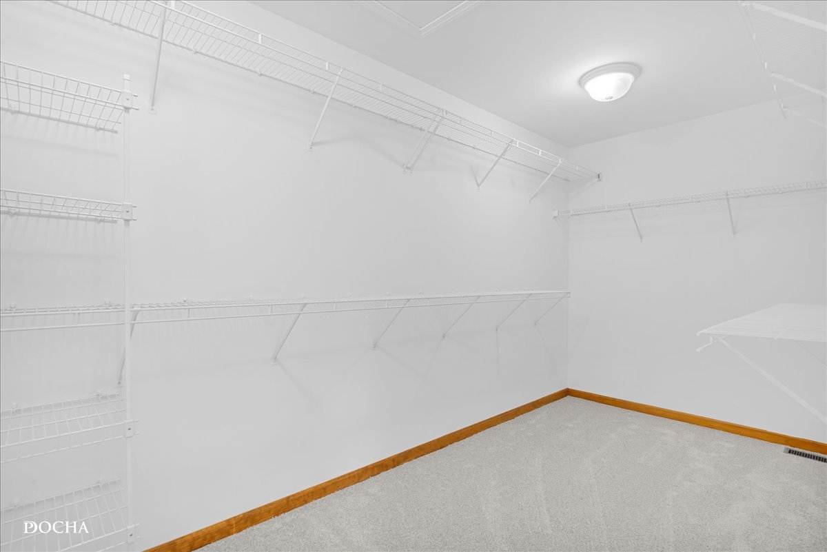 842 Heartland Drive, Yorkville, IL 60560