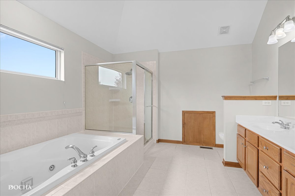 842 Heartland Drive, Yorkville, IL 60560