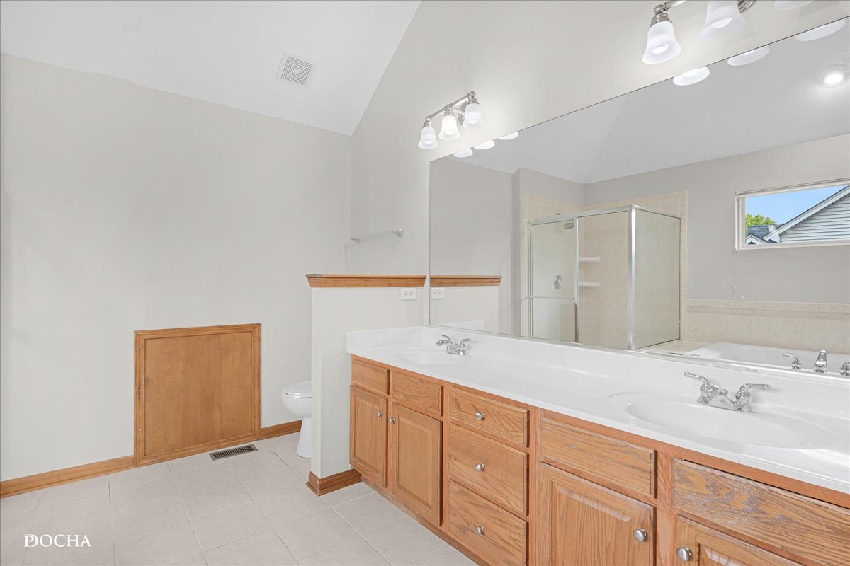 842 Heartland Drive, Yorkville, IL 60560