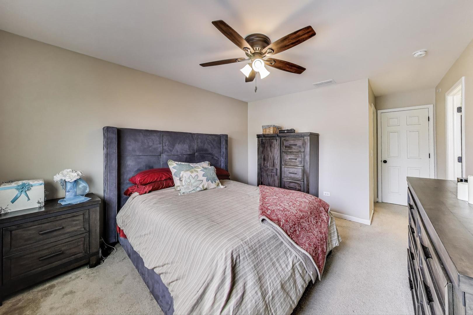 222 Owen Street, Matteson, IL 60443