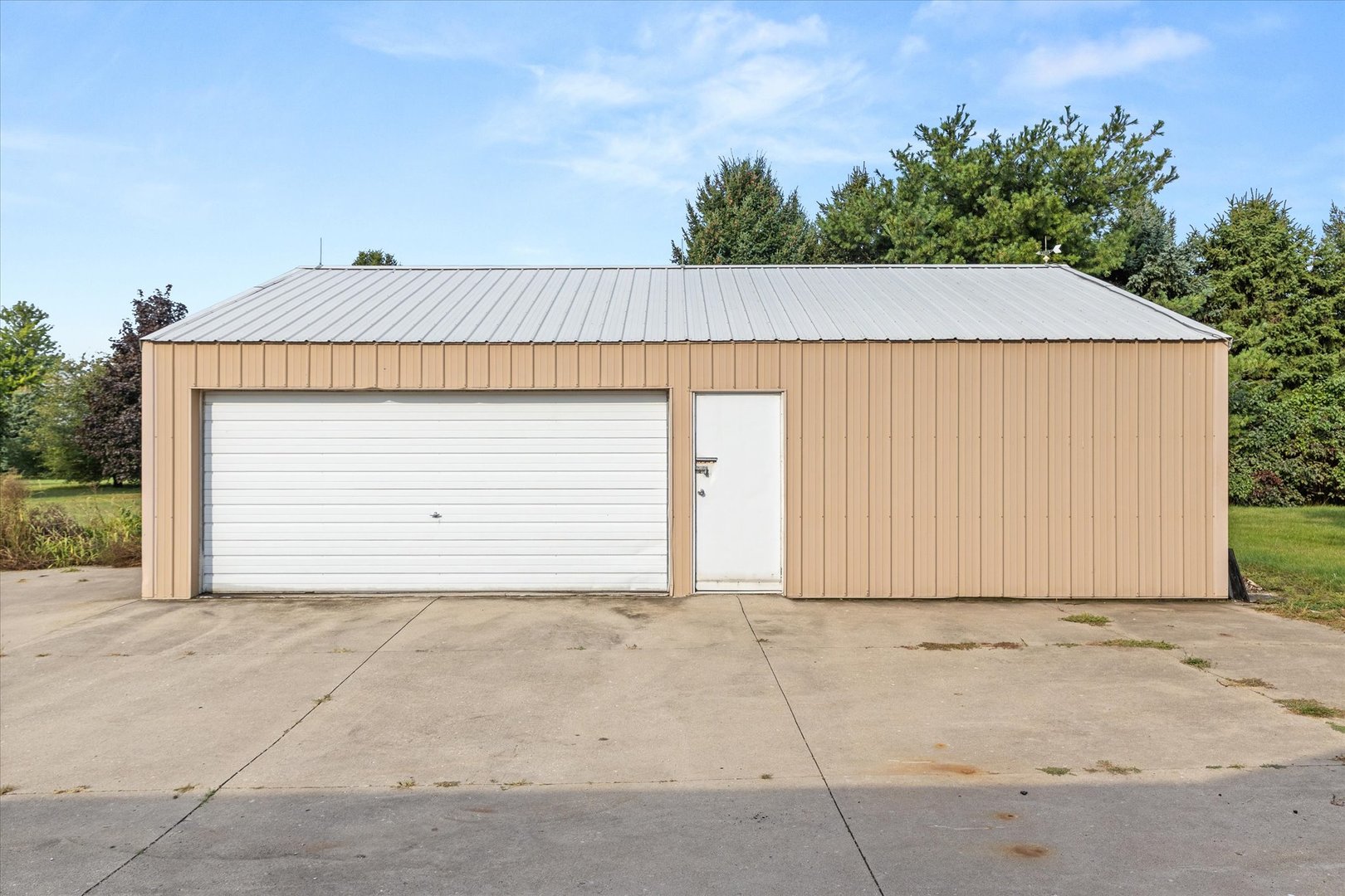 7030 W Grand Ridge Road, Verona, IL 60479