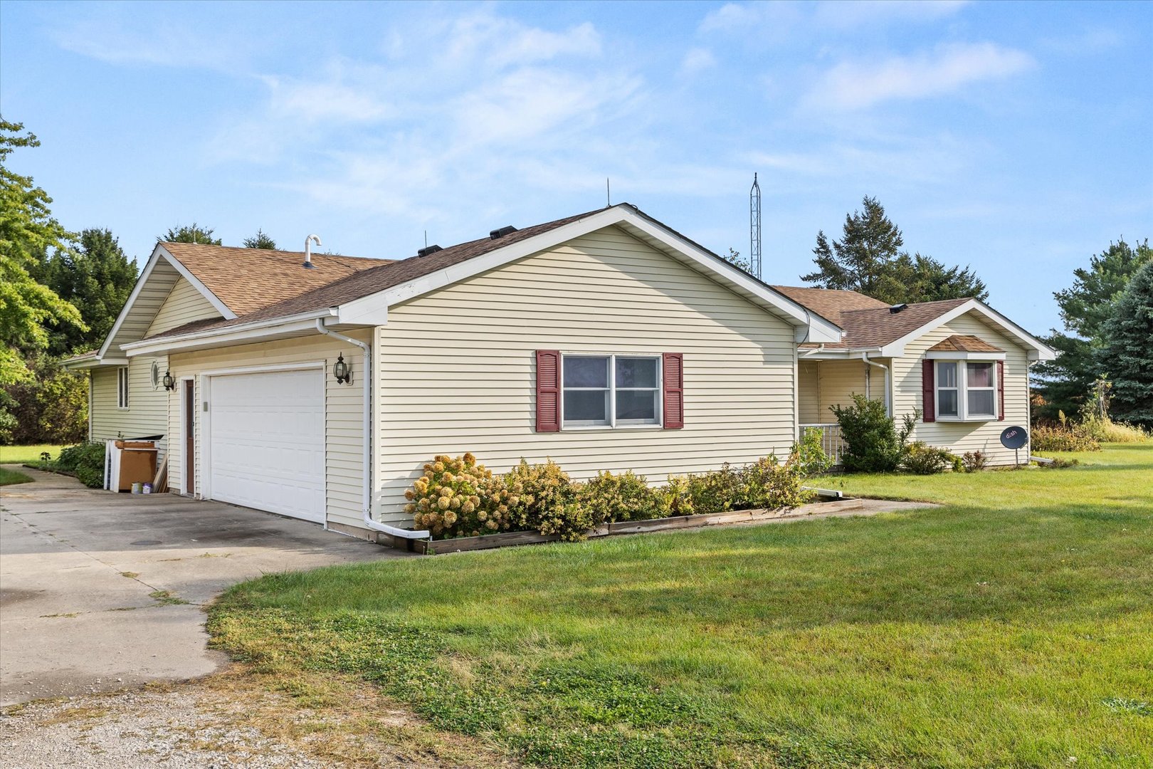 7030 W Grand Ridge Road, Verona, IL 60479