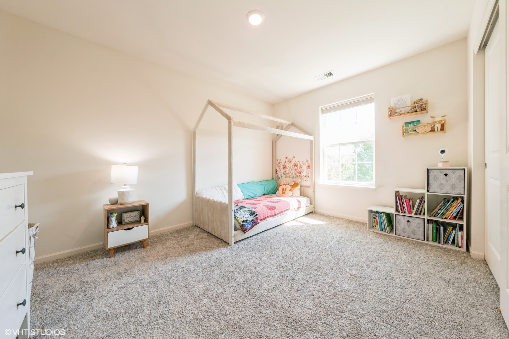 1744 Carlstedt Drive, Batavia, IL 60510