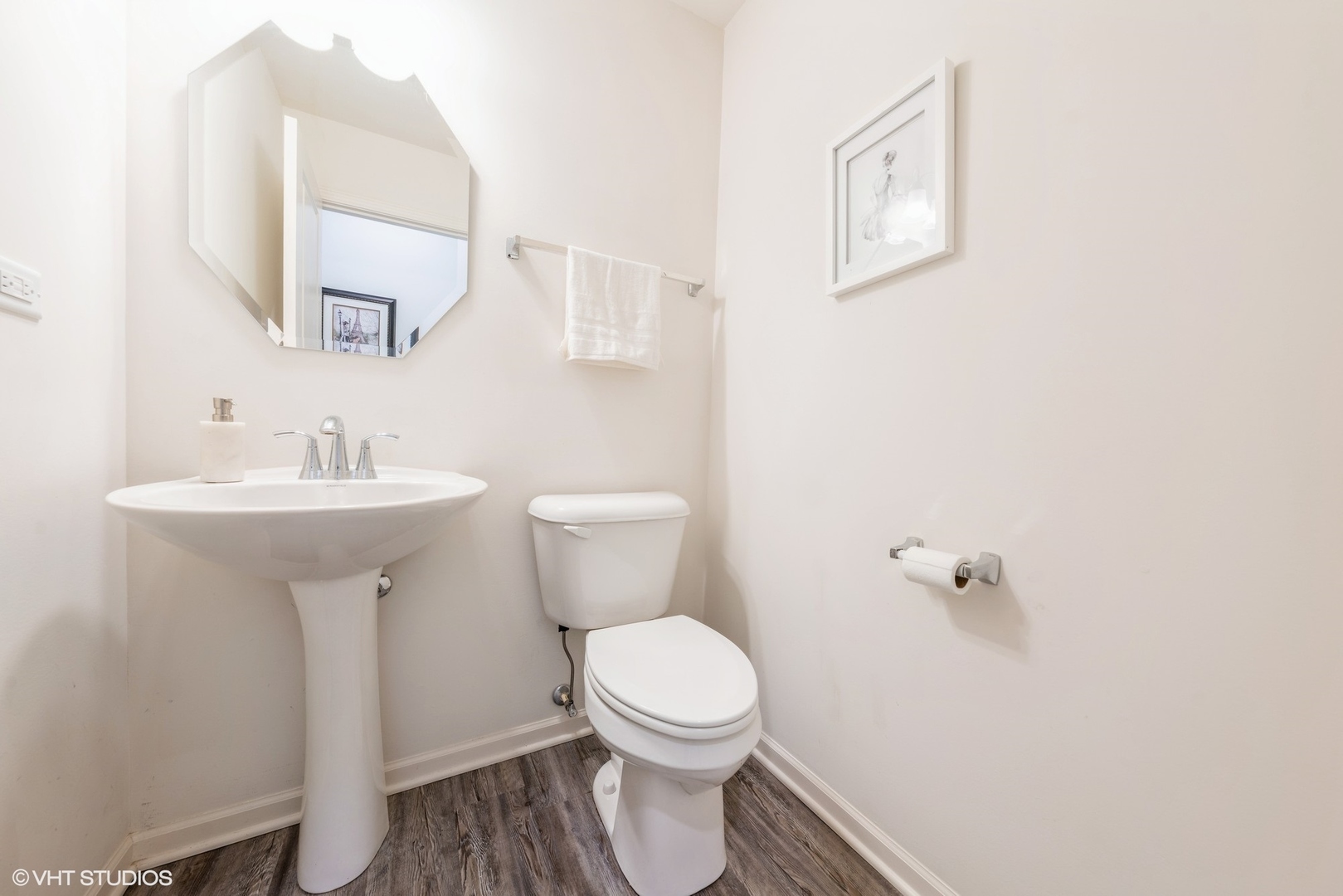 1744 Carlstedt Drive, Batavia, IL 60510