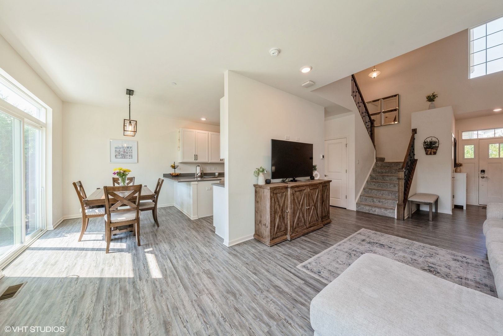 1744 Carlstedt Drive, Batavia, IL 60510