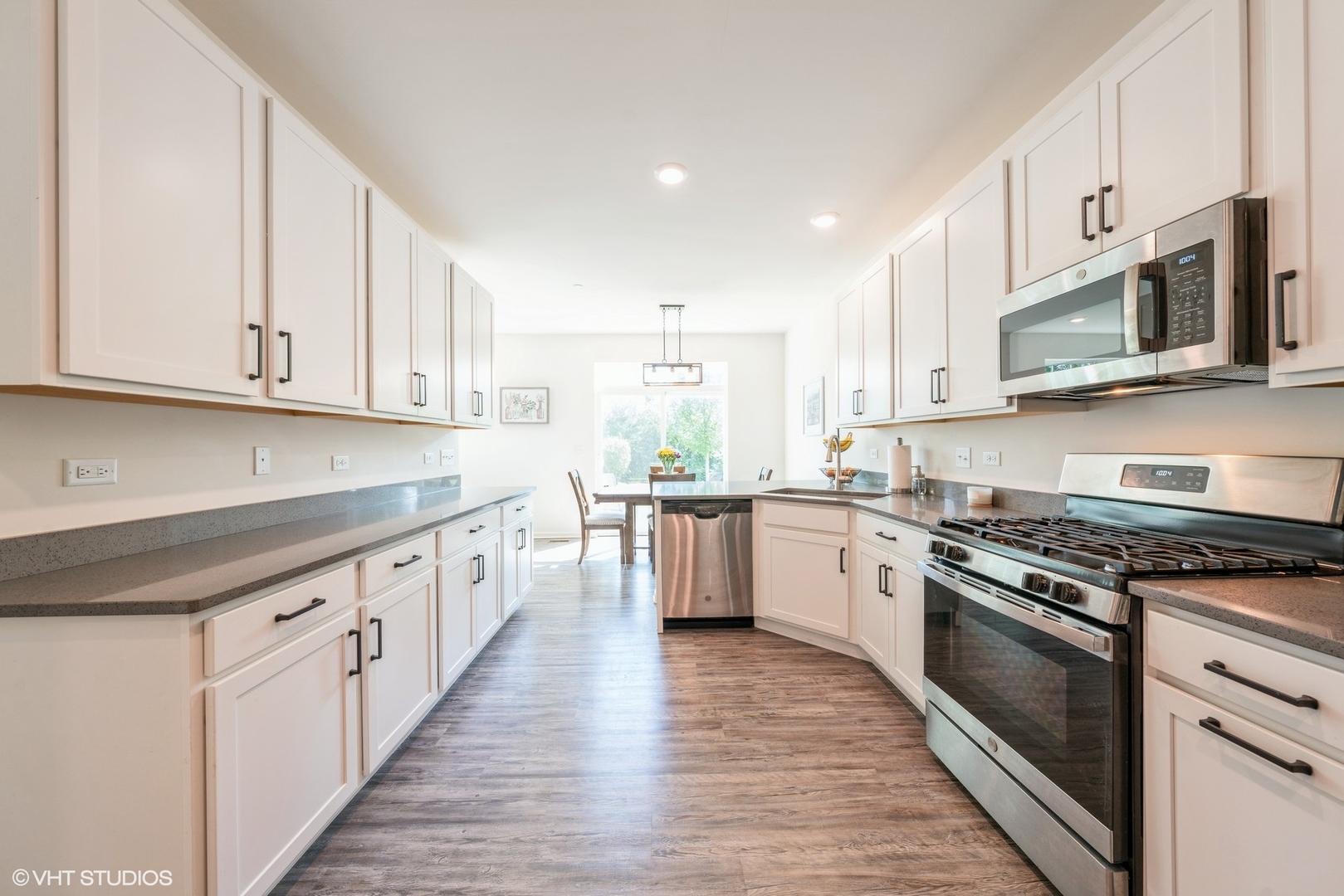 1744 Carlstedt Drive, Batavia, IL 60510