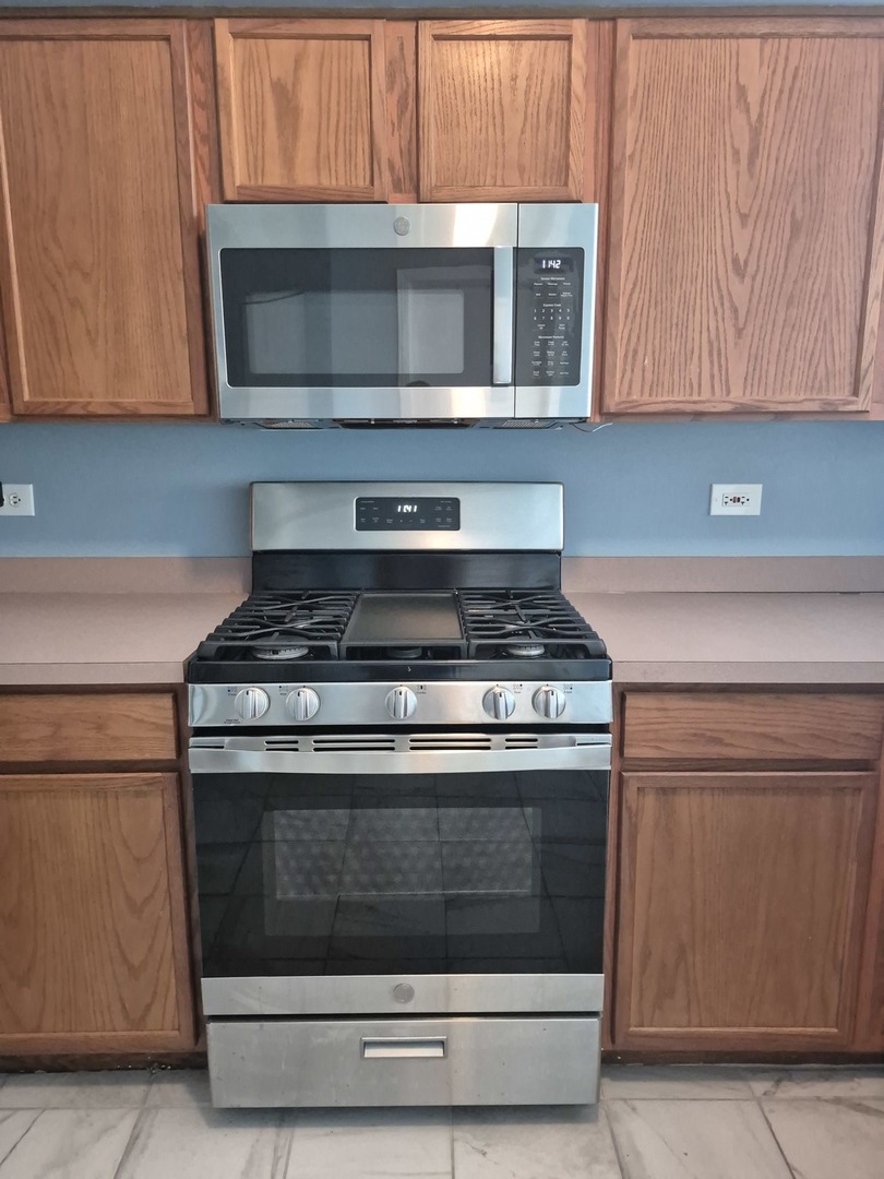 2302 Rebecca Circle, Montgomery, IL 60538