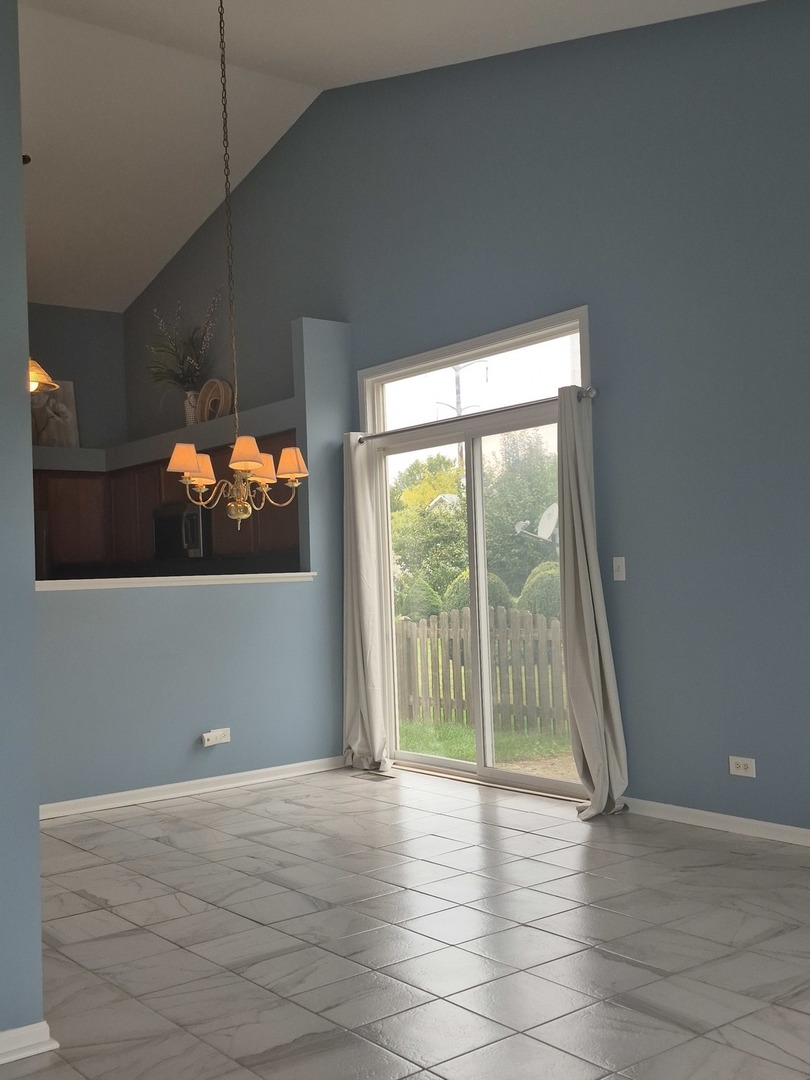 2302 Rebecca Circle, Montgomery, IL 60538