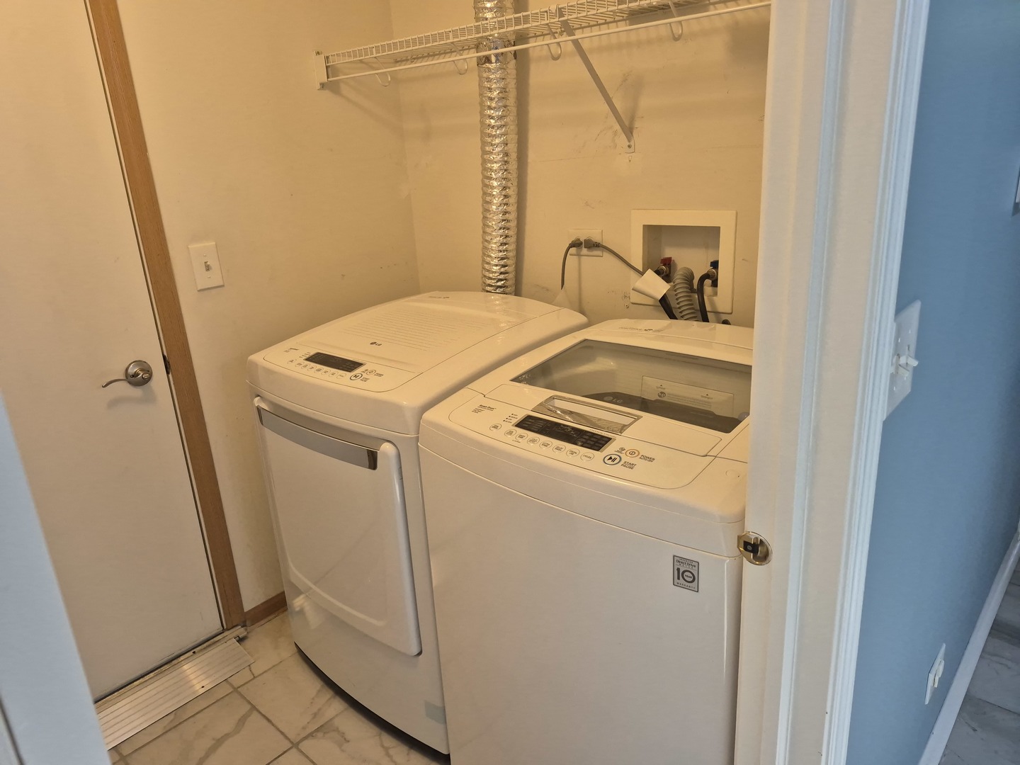 2302 Rebecca Circle, Montgomery, IL 60538