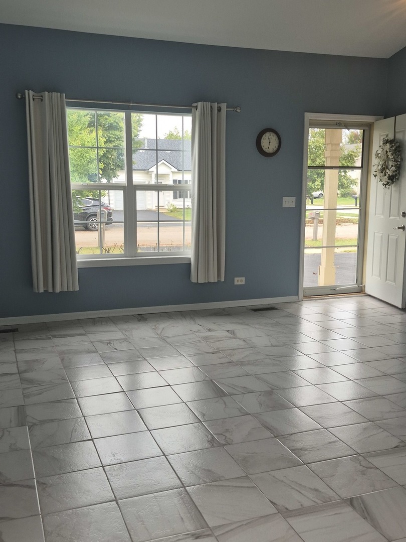 2302 Rebecca Circle, Montgomery, IL 60538