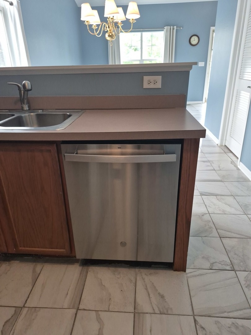 2302 Rebecca Circle, Montgomery, IL 60538