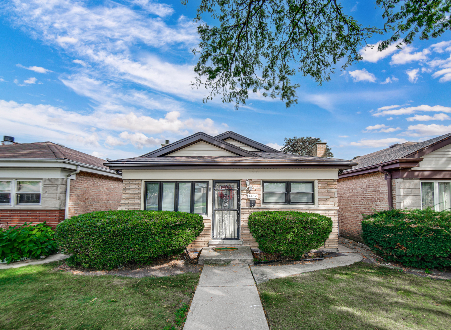 4537 Warsaw Avenue, Lyons, IL 60534