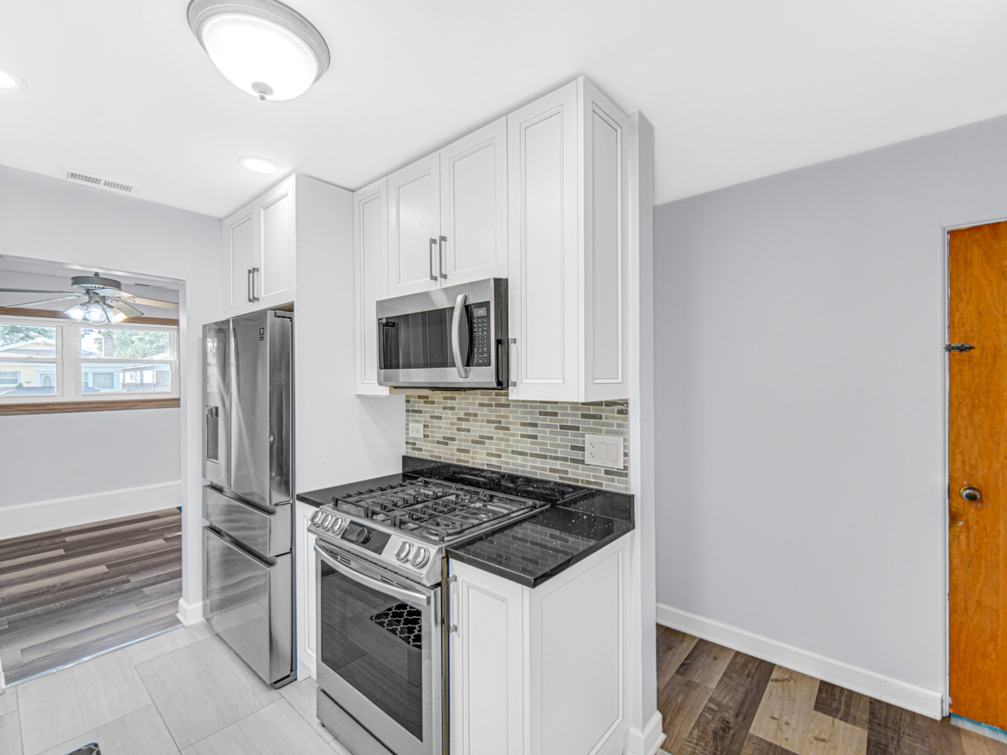 4537 Warsaw Avenue, Lyons, IL 60534