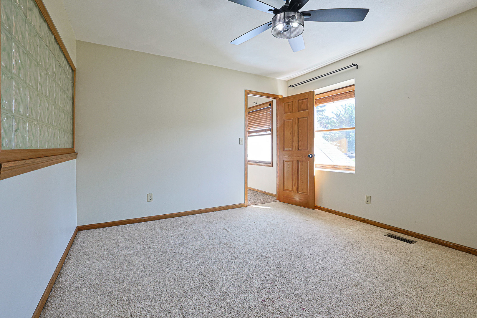 3765 Lookout Drive, Rockford, IL 61109