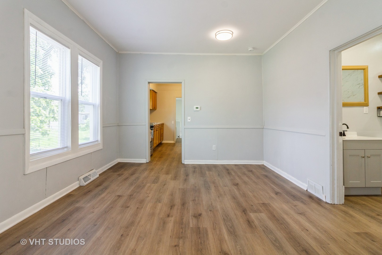 92 W 37th Street, Steger, IL 60475