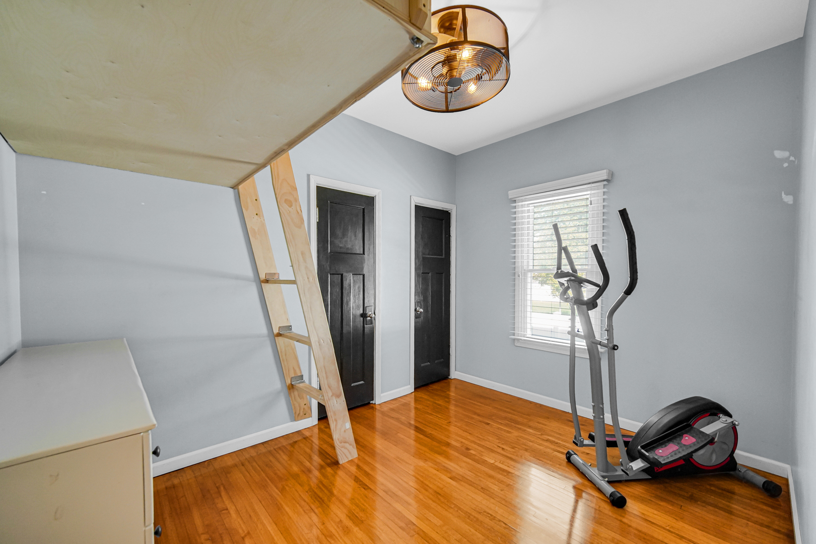 609 Cowles Avenue, Joliet, IL 60435