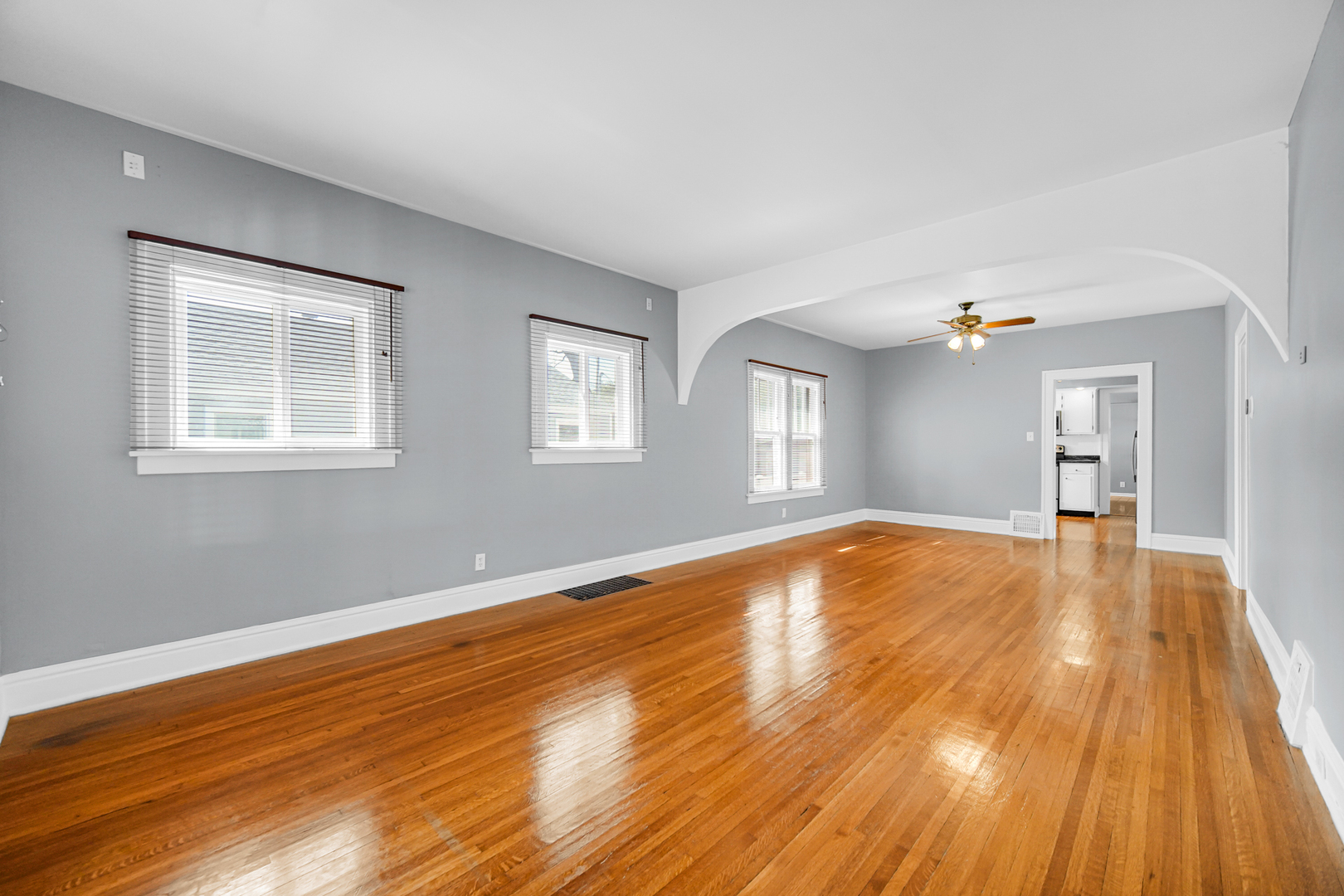 609 Cowles Avenue, Joliet, IL 60435