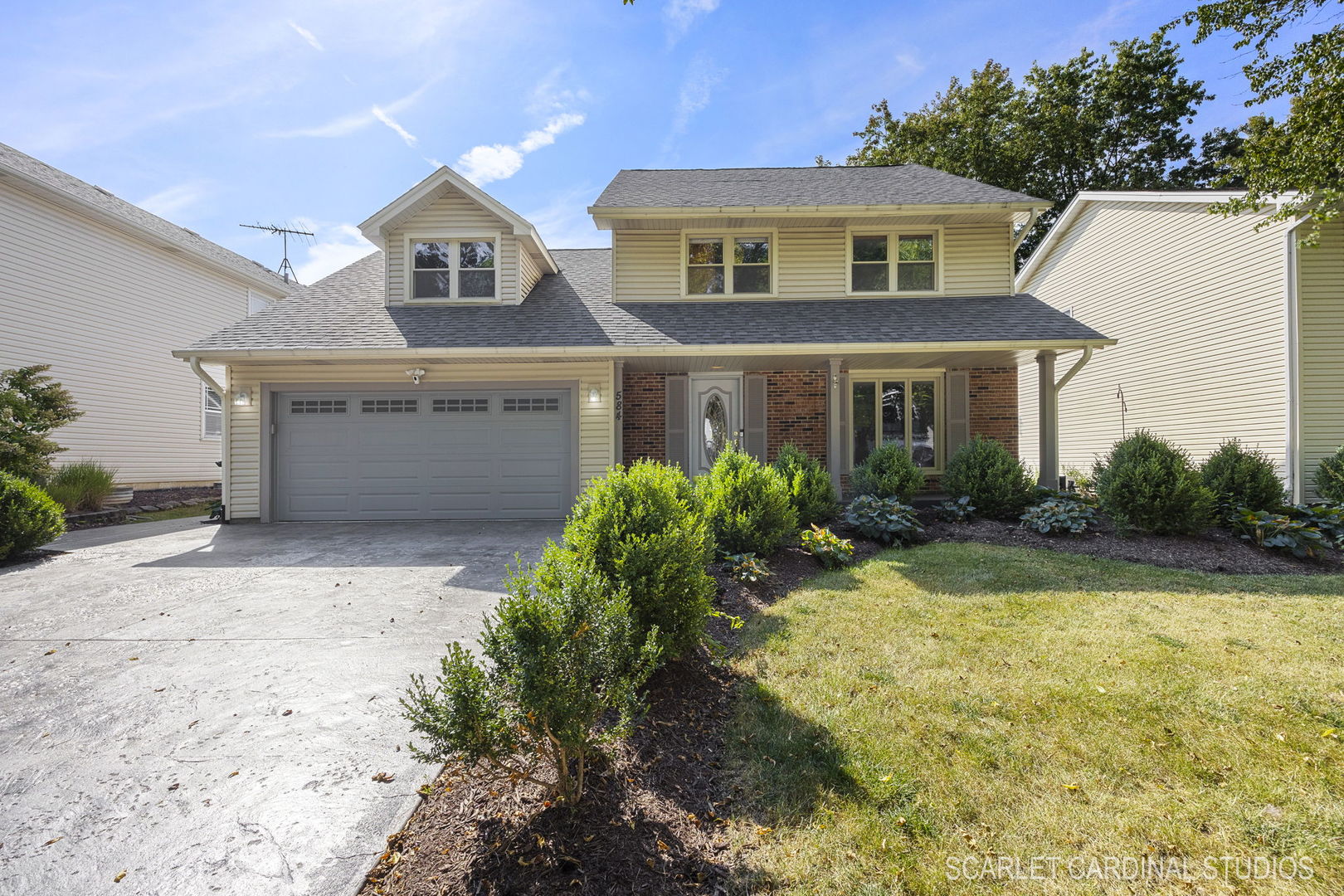 584 Beaconsfield Avenue, Naperville, IL 60565