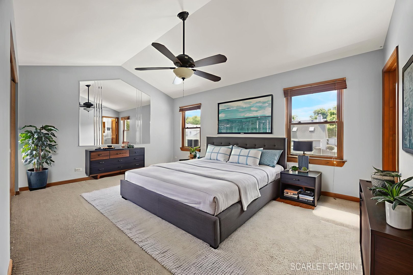 584 Beaconsfield Avenue, Naperville, IL 60565