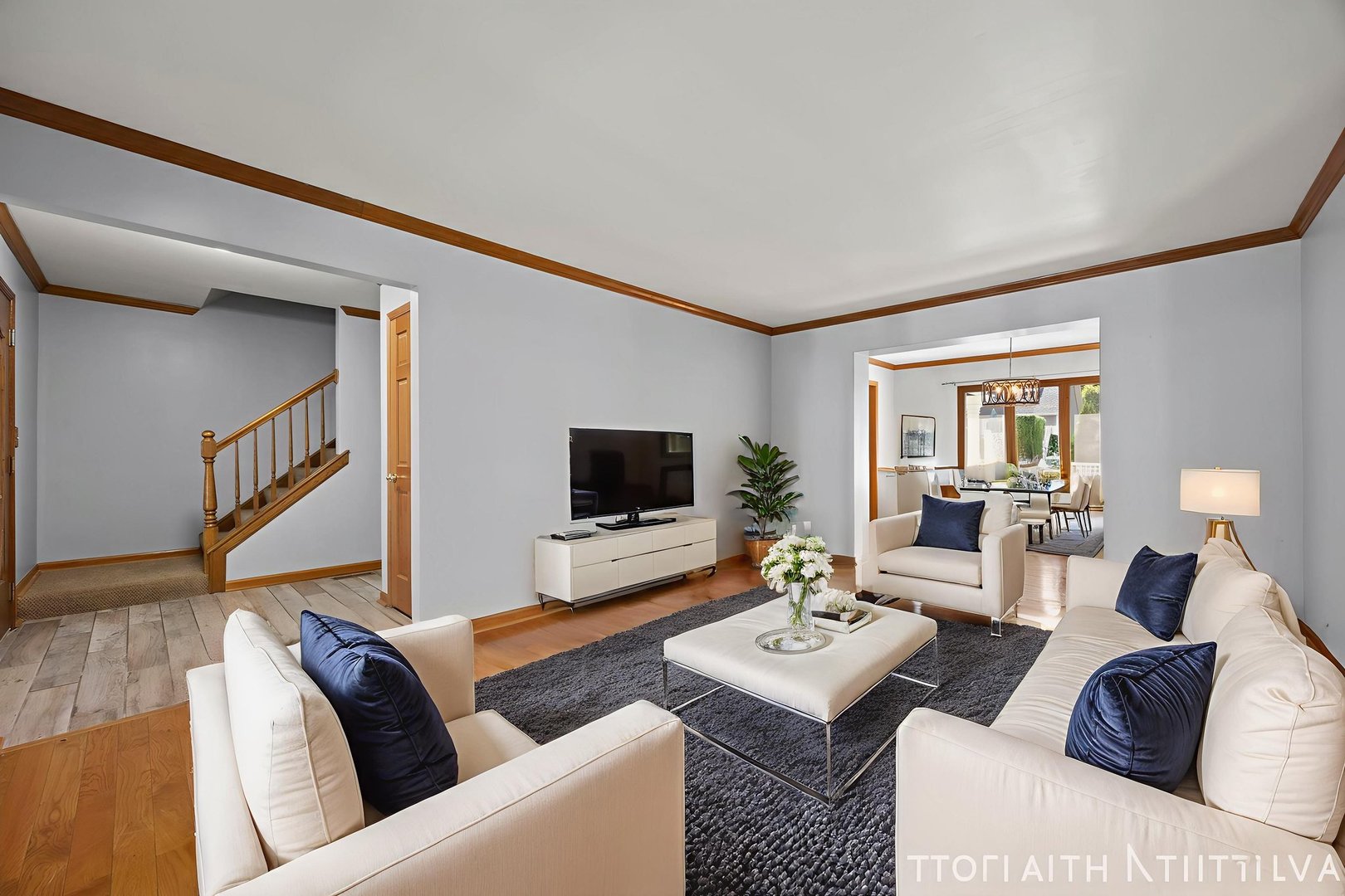 584 Beaconsfield Avenue, Naperville, IL 60565