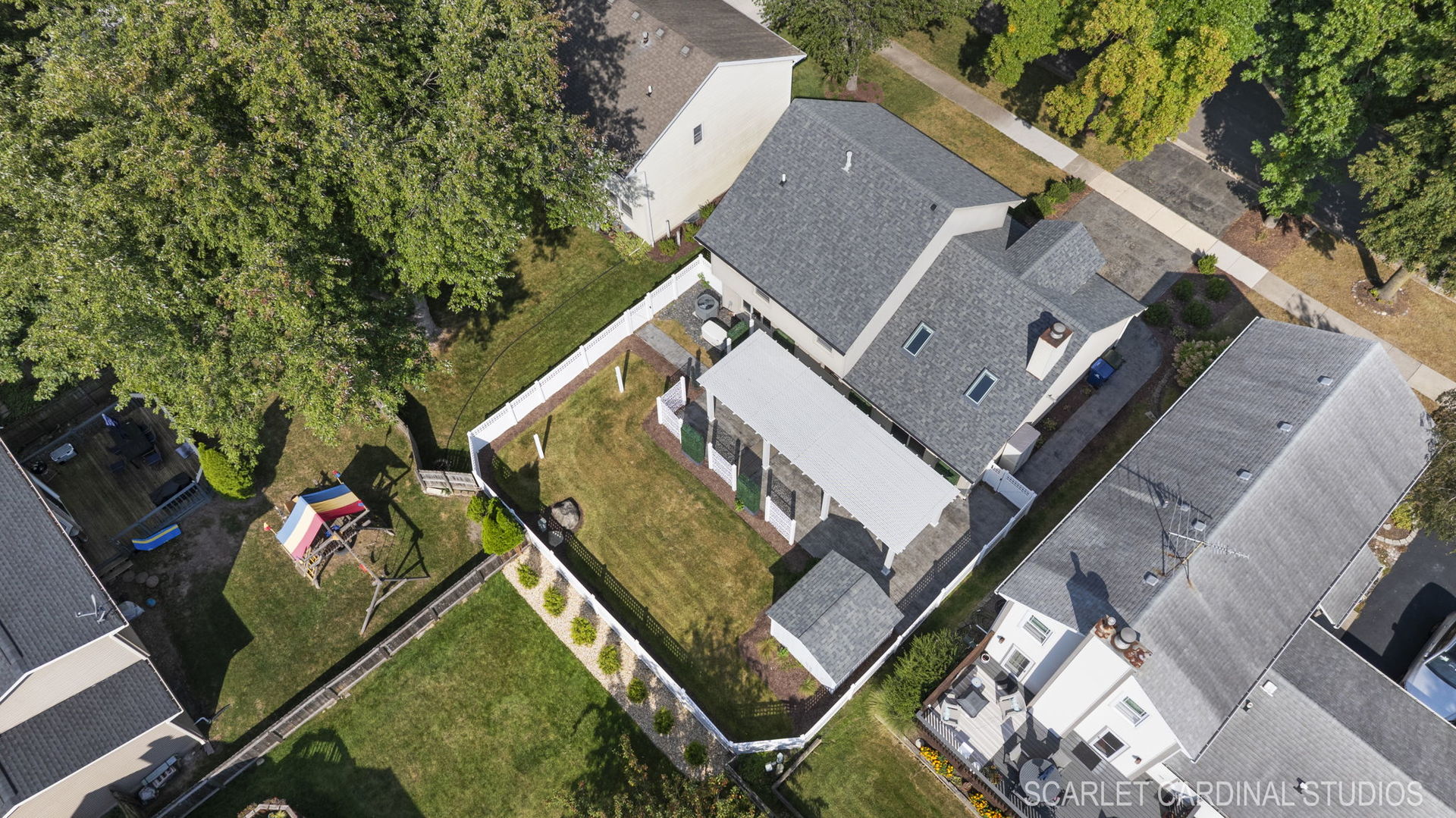 584 Beaconsfield Avenue, Naperville, IL 60565