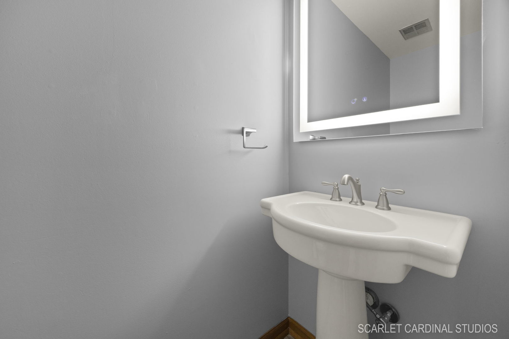 584 Beaconsfield Avenue, Naperville, IL 60565