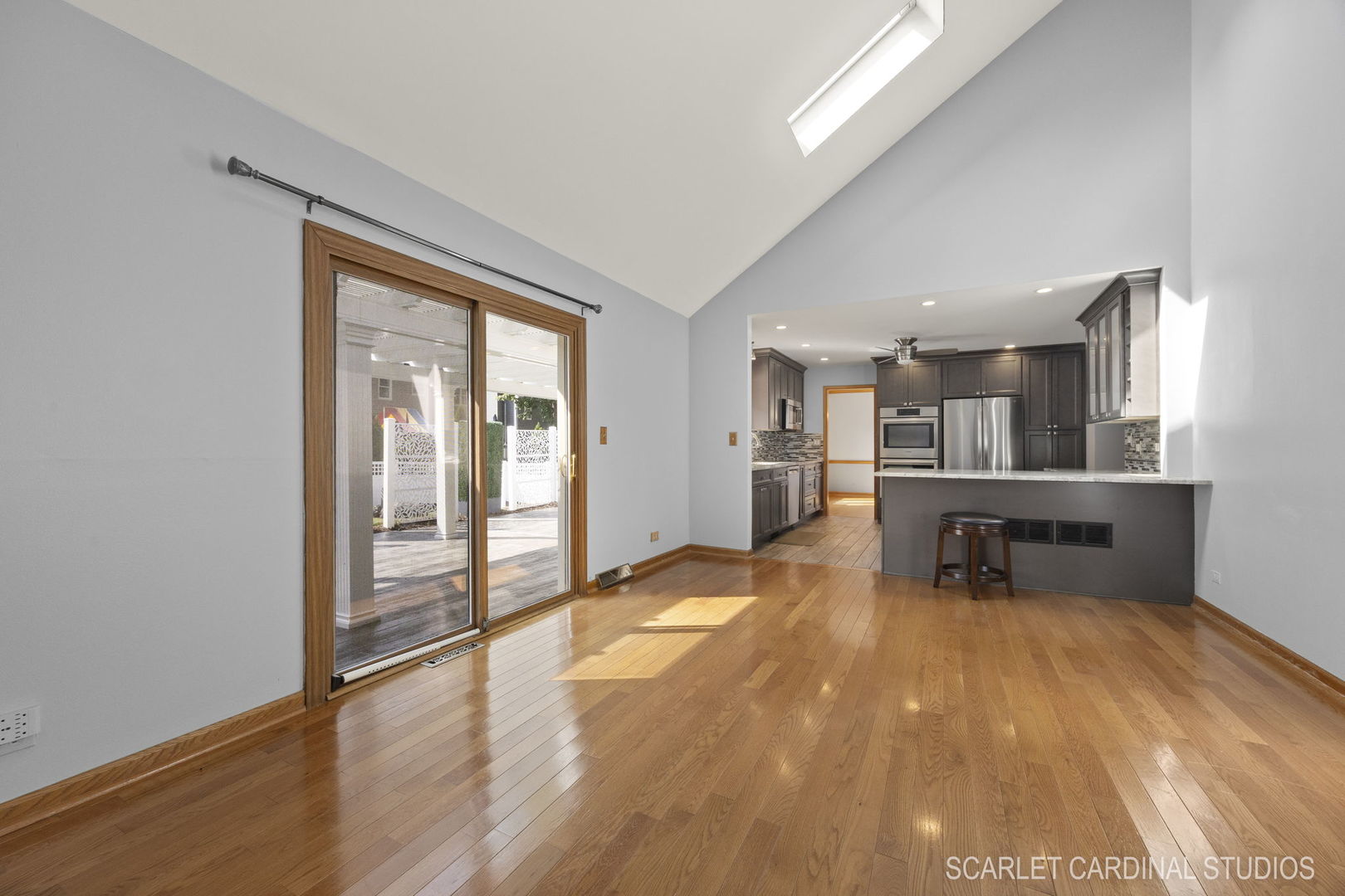 584 Beaconsfield Avenue, Naperville, IL 60565