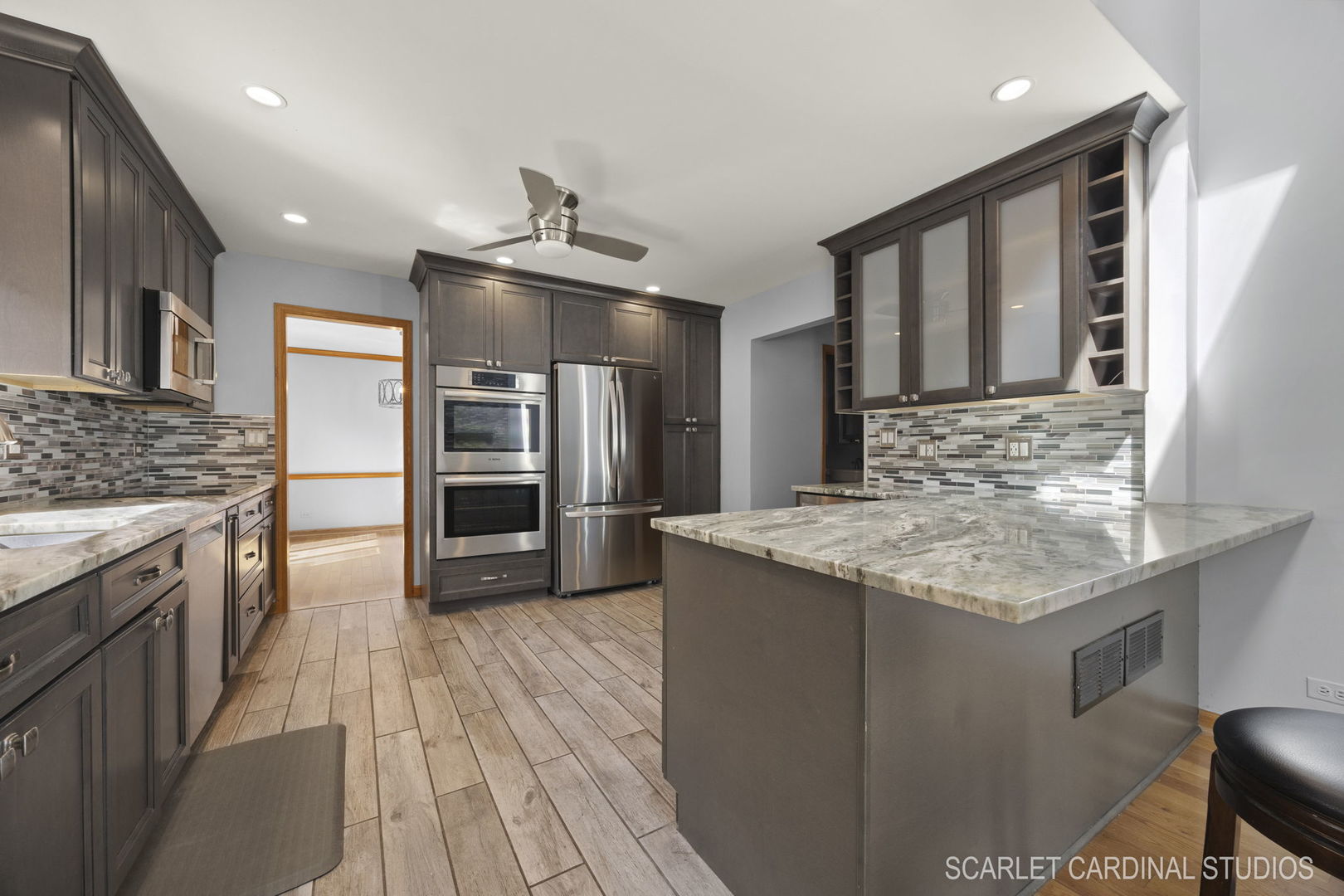 584 Beaconsfield Avenue, Naperville, IL 60565