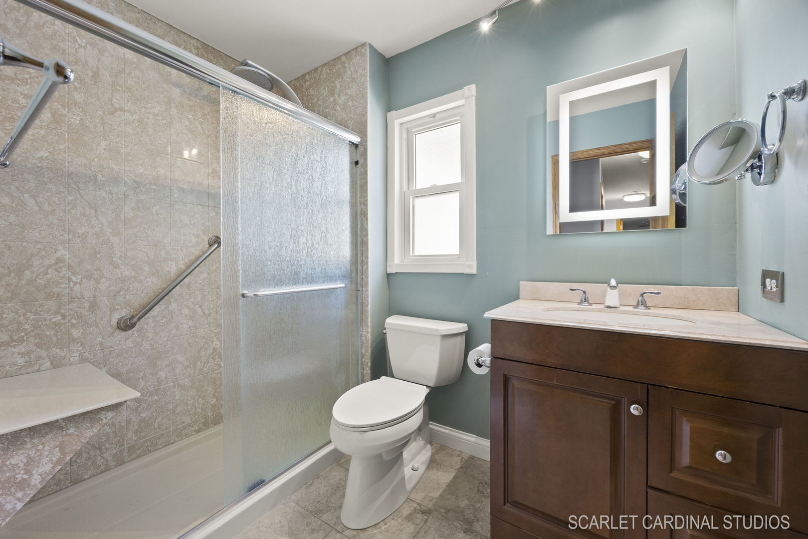 584 Beaconsfield Avenue, Naperville, IL 60565