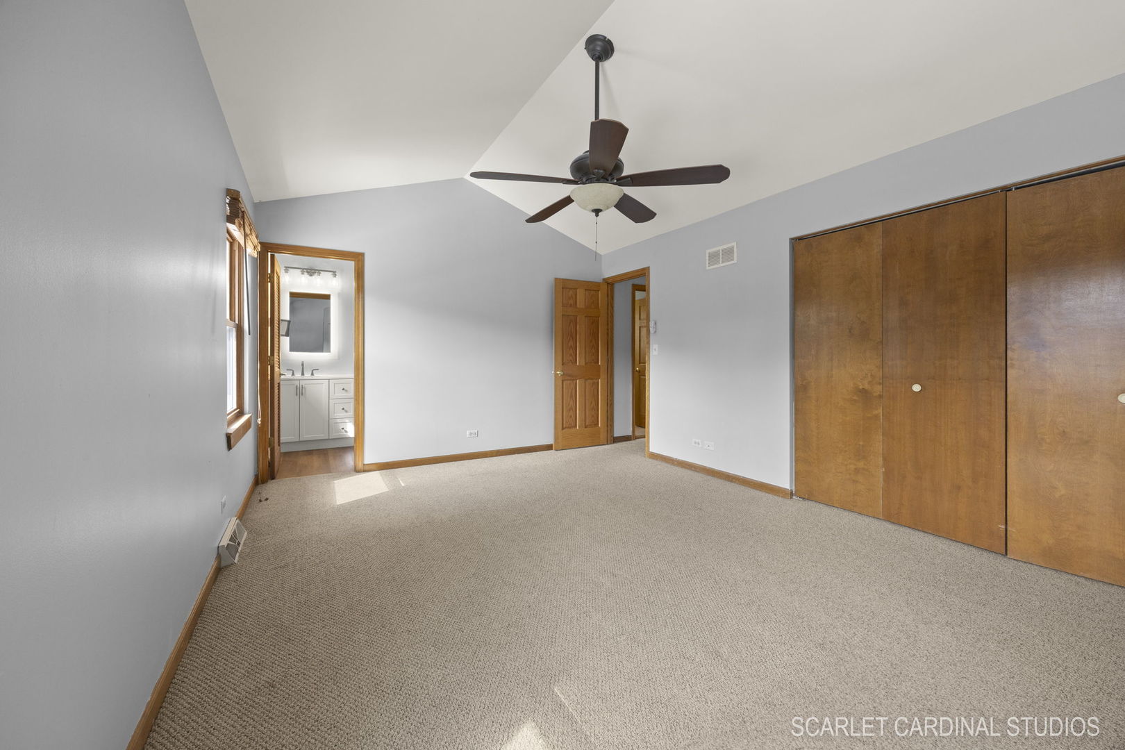 584 Beaconsfield Avenue, Naperville, IL 60565