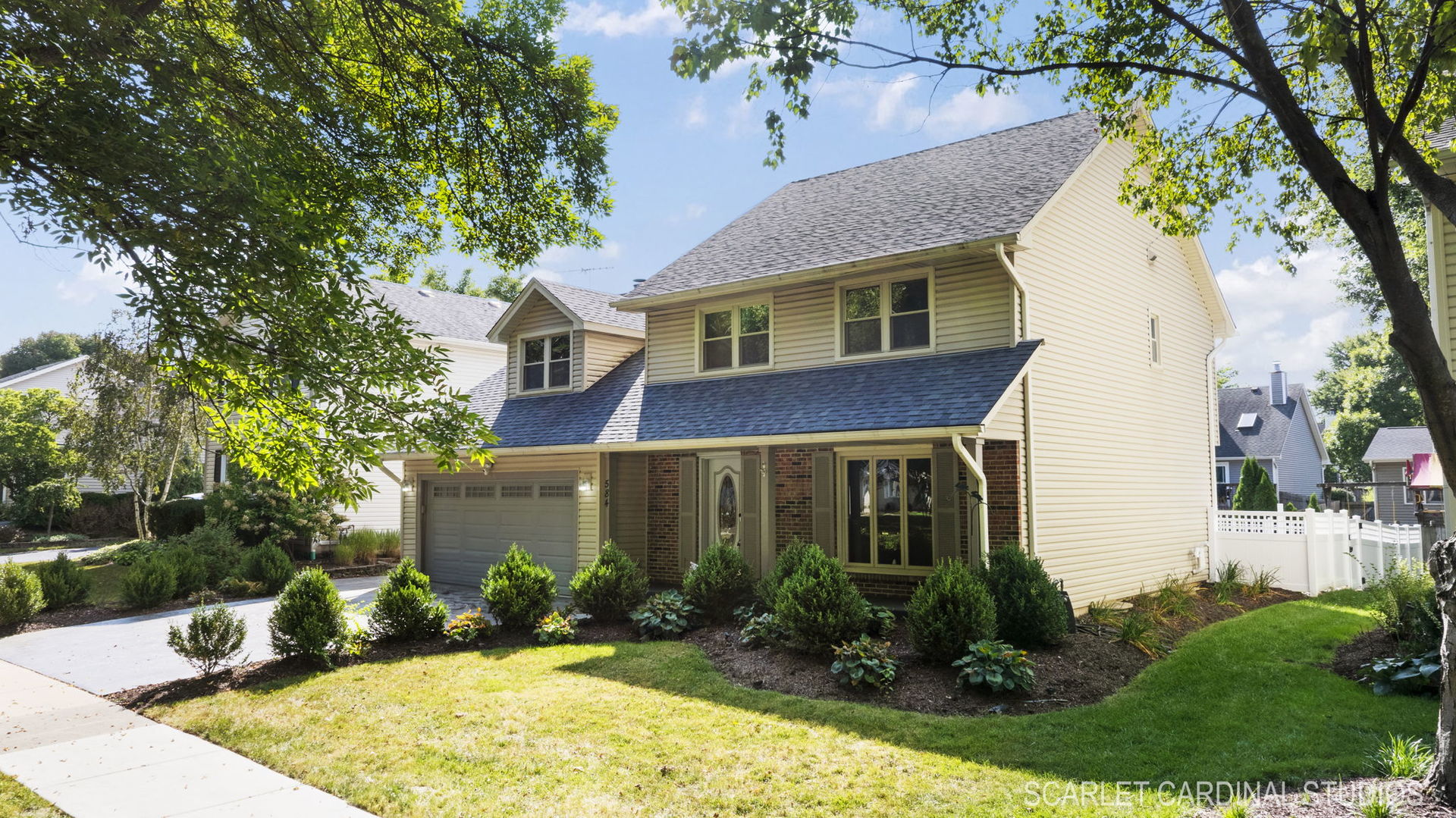 584 Beaconsfield Avenue, Naperville, IL 60565