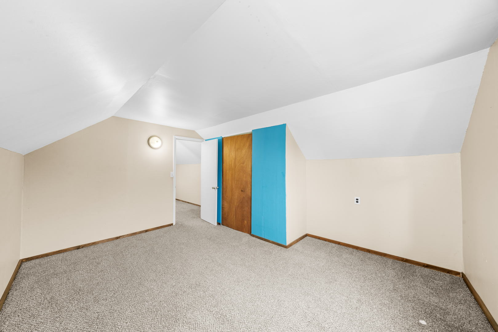 415 W Center Street, Sandwich, IL 60548