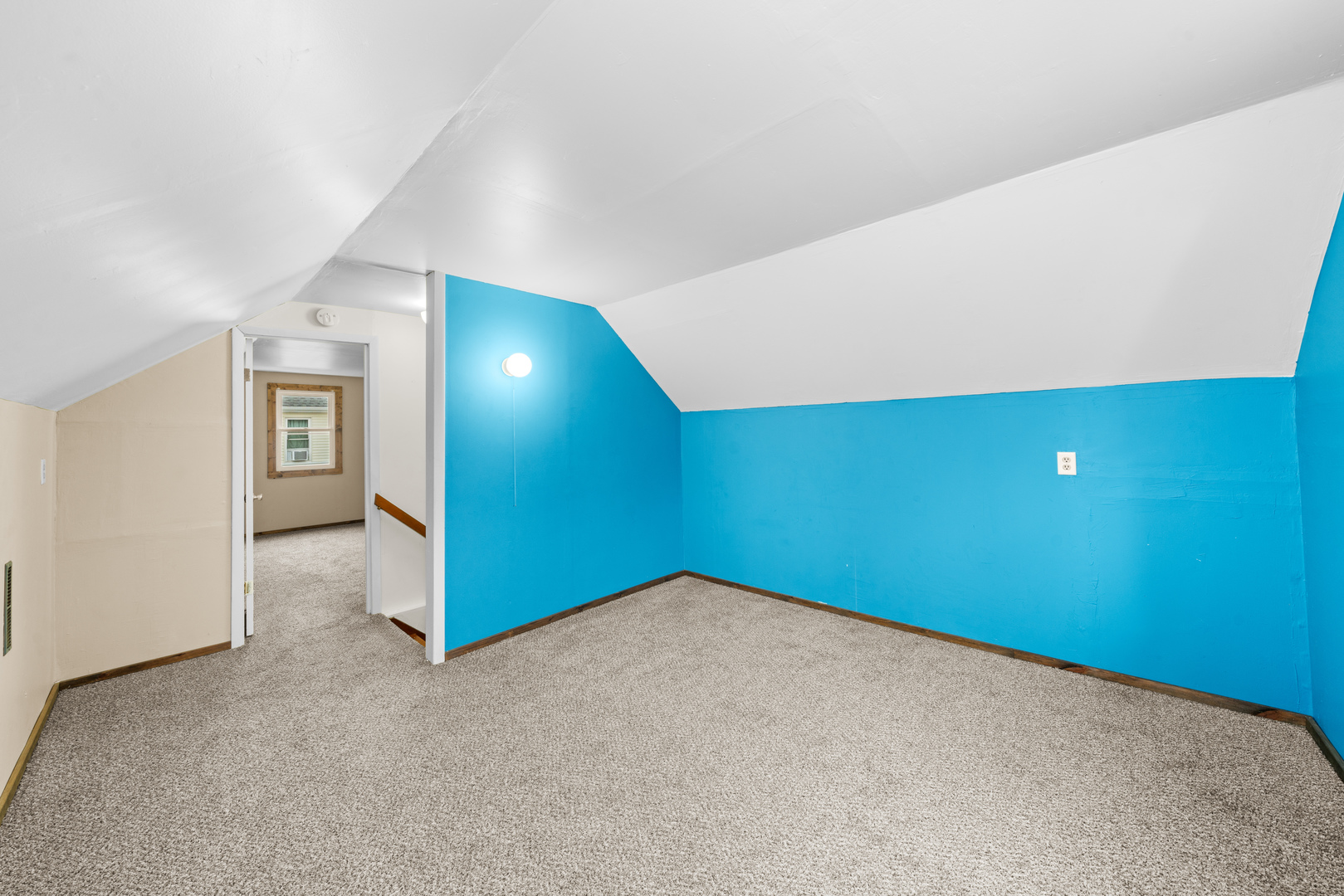 415 W Center Street, Sandwich, IL 60548