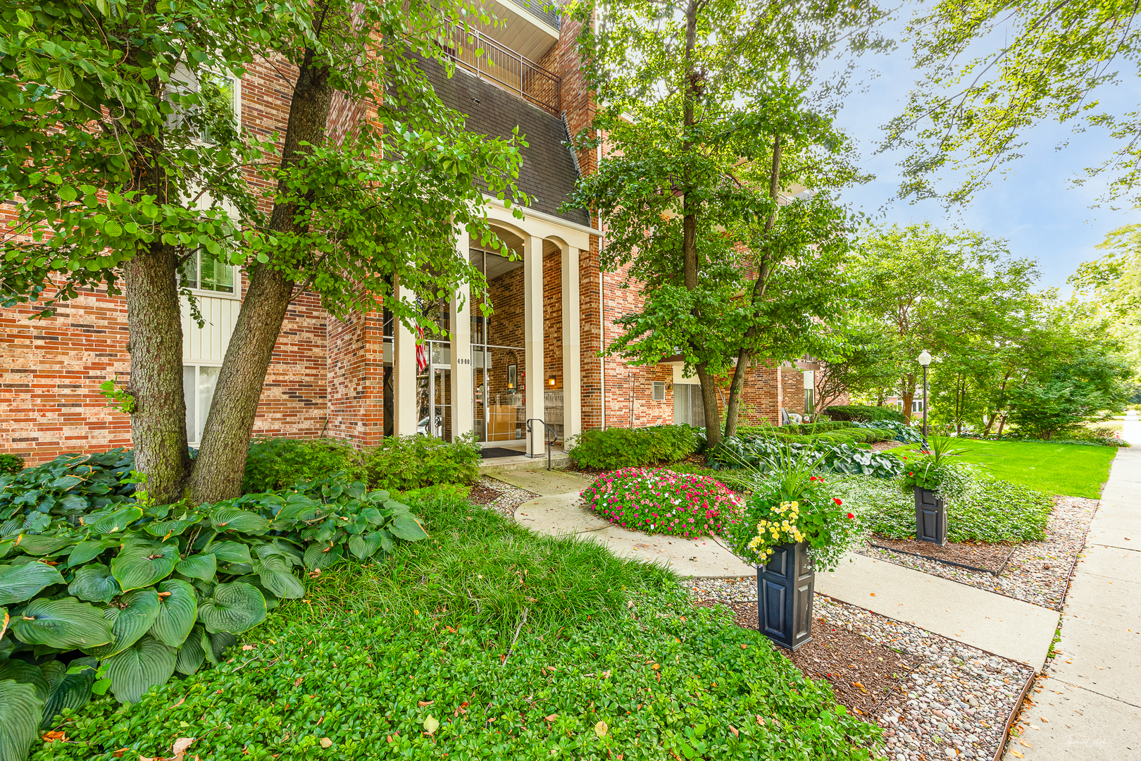 4900 Forest Avenue #308, Downers Grove, IL 60515