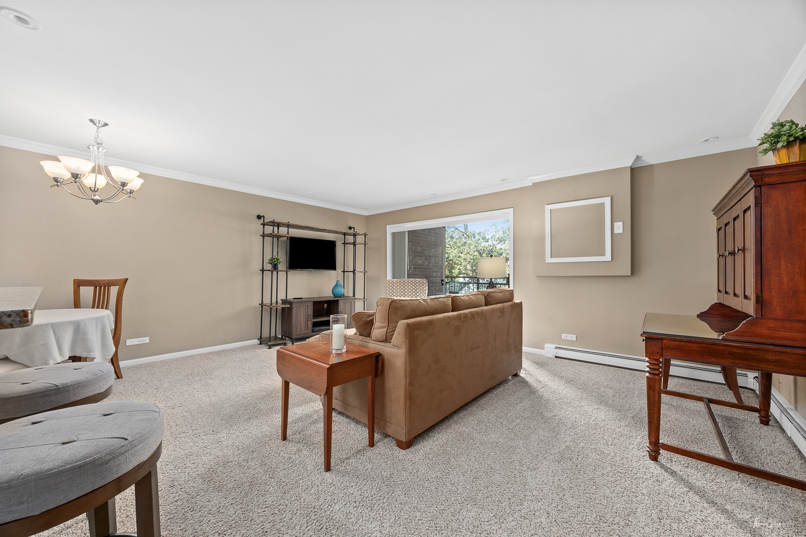 4900 Forest Avenue #308, Downers Grove, IL 60515