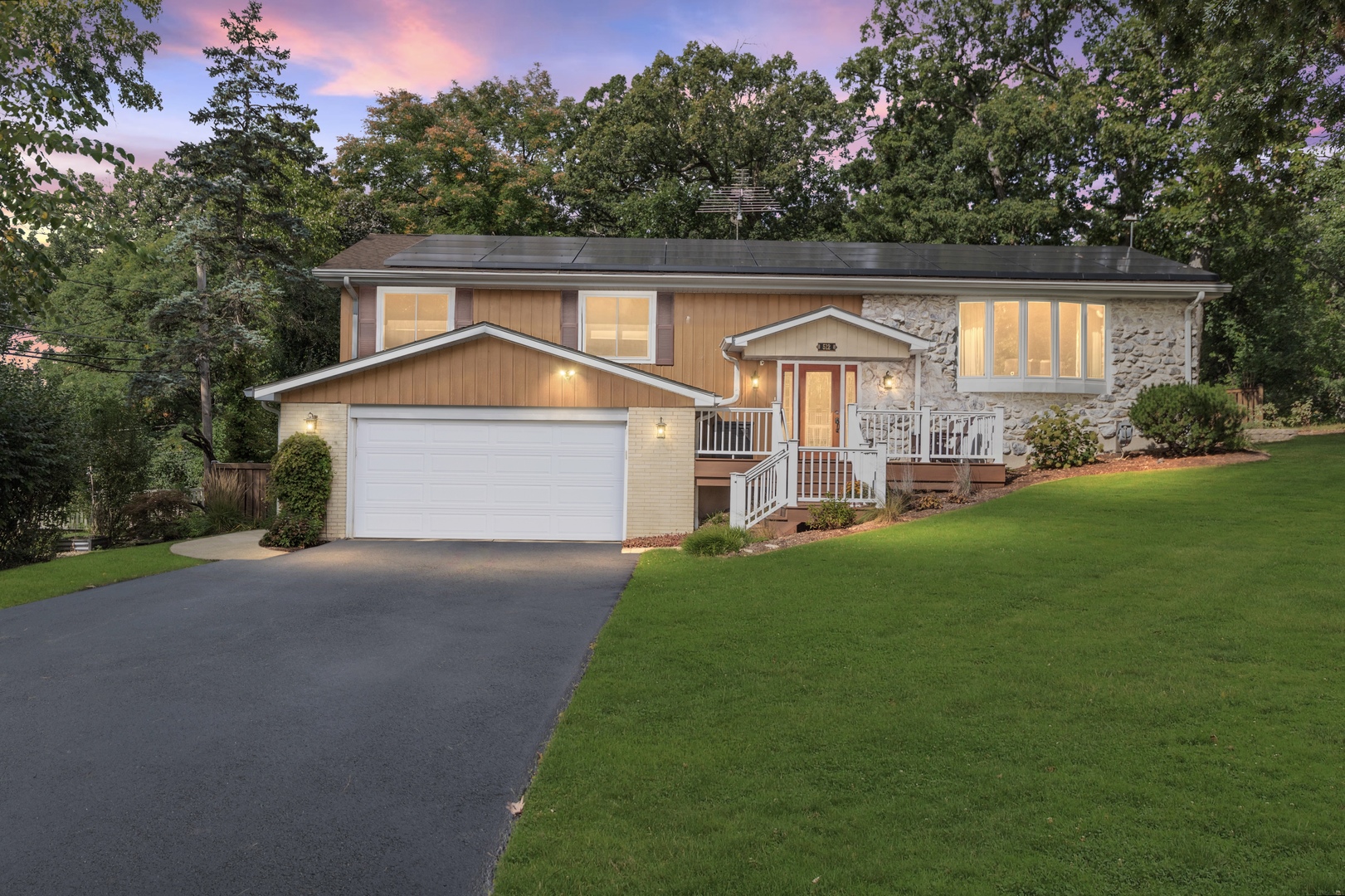 512 N Forest Drive, Addison, IL 60101