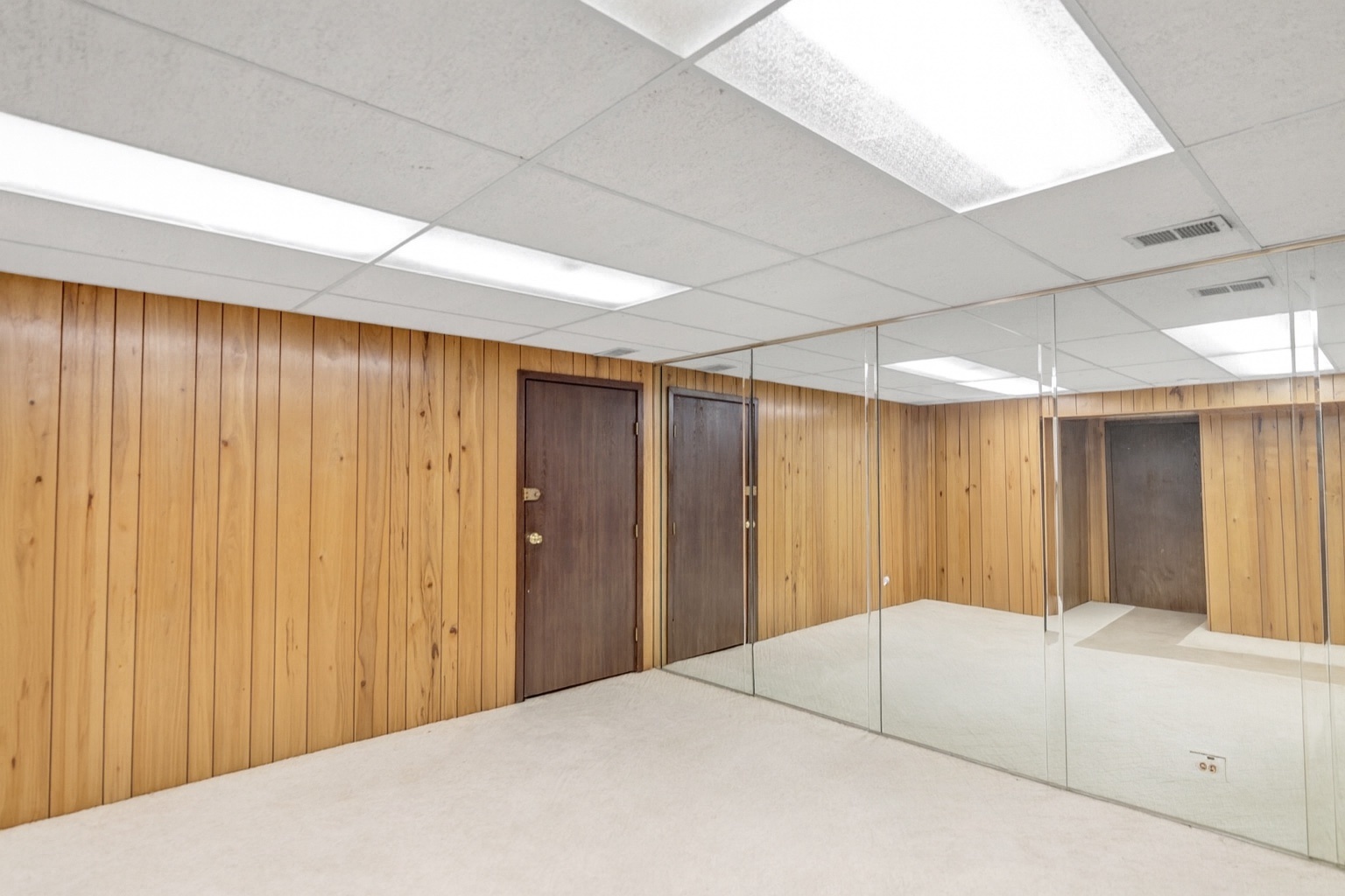 512 N Forest Drive, Addison, IL 60101