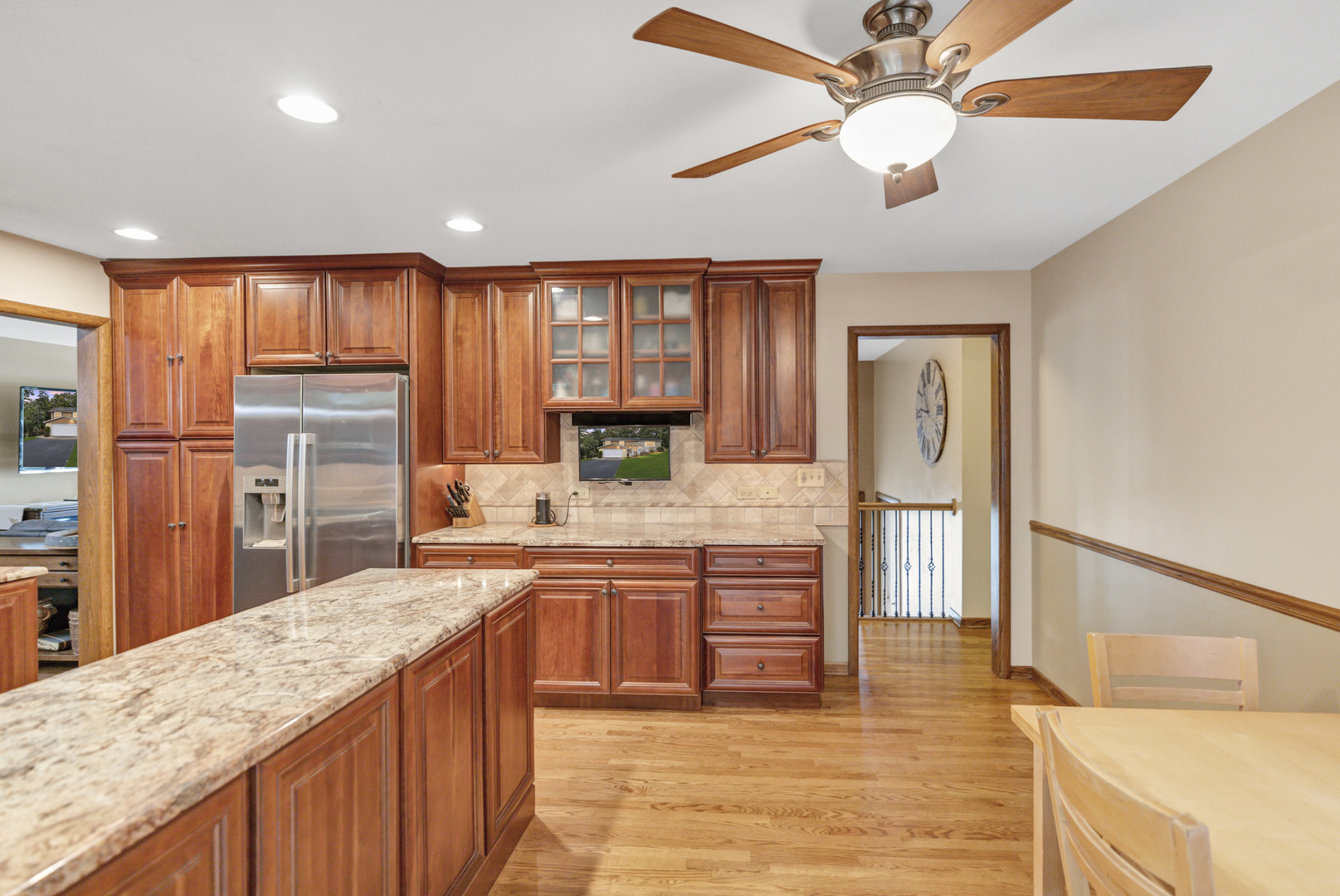 512 N Forest Drive, Addison, IL 60101