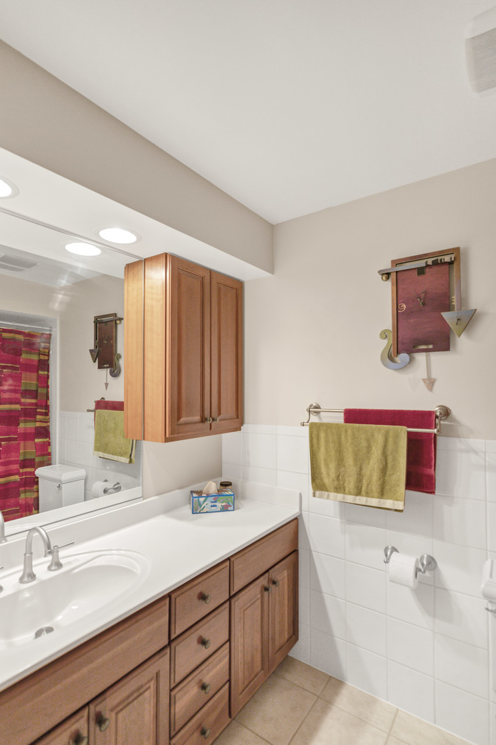 512 N Forest Drive, Addison, IL 60101