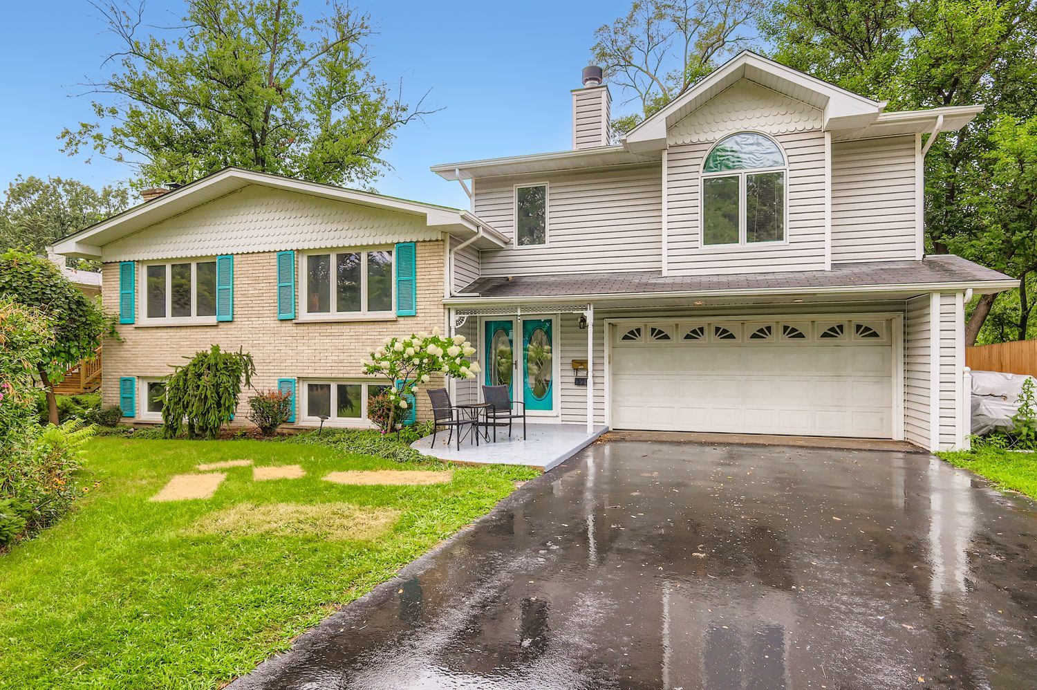 5904 Elm Street, Lisle, IL 60532