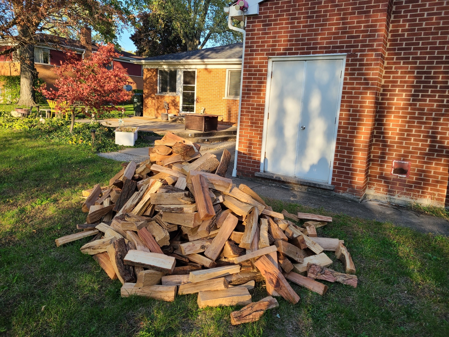 512 S Busse Road, Mount Prospect, IL 60056