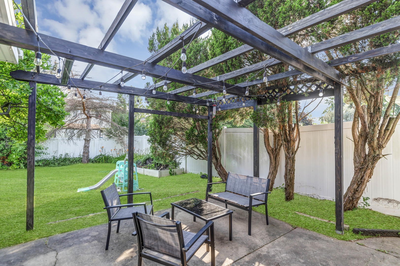 2315 Stepstone Lane, Hanover Park, IL 60133