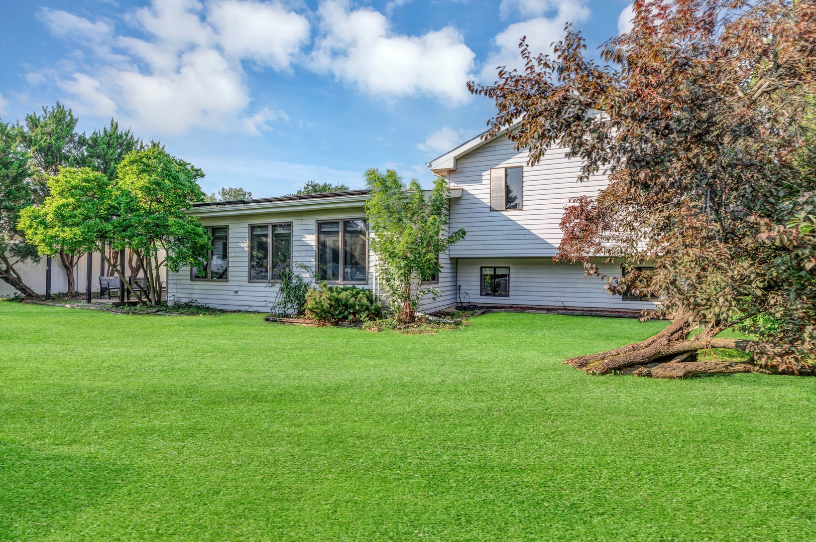 2315 Stepstone Lane, Hanover Park, IL 60133