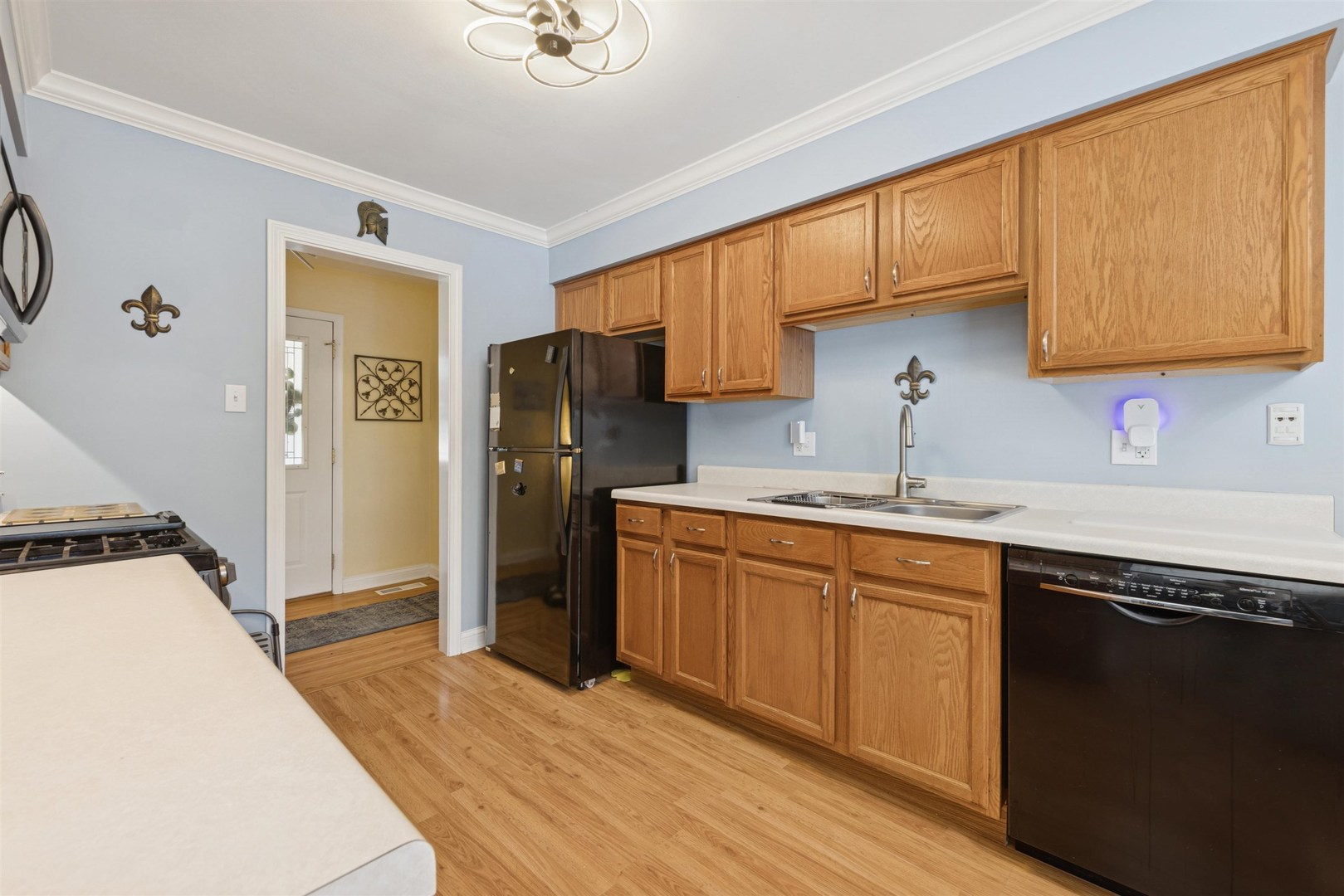 1260 Windsor Drive, Wheaton, IL 60189