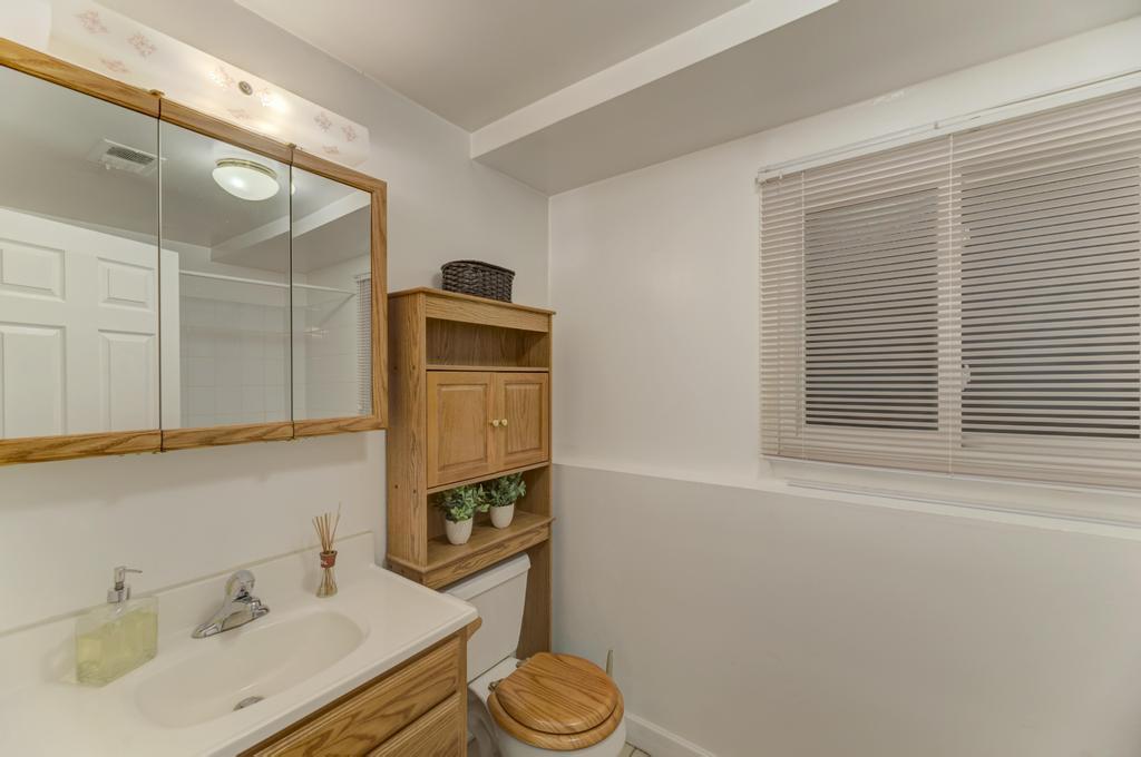 2801 Mitchell Drive, Woodridge, IL 60517